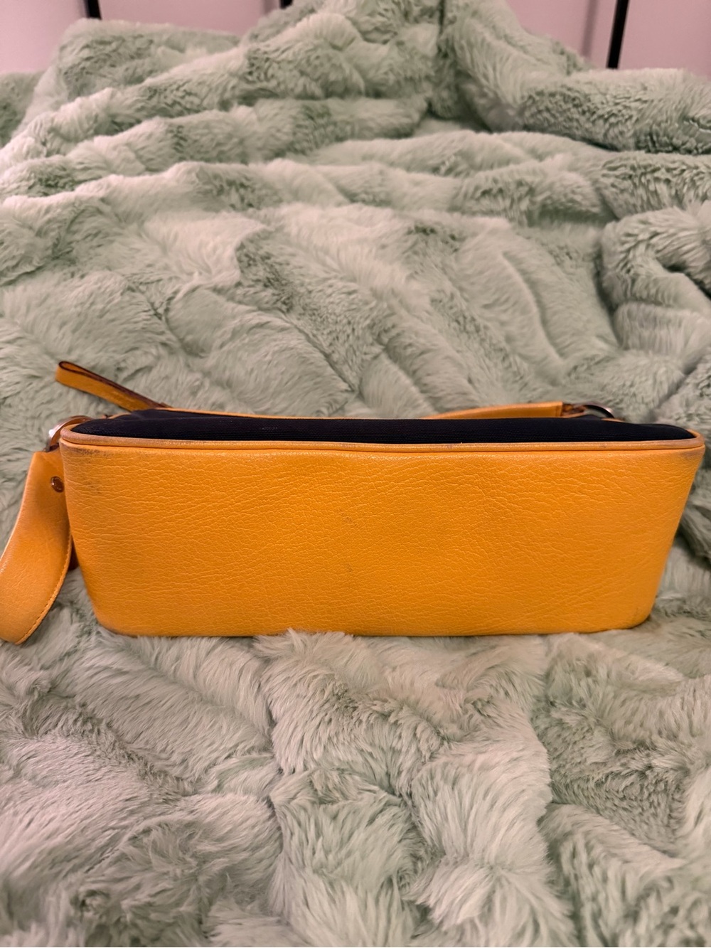 Kate Spade Rare Black and Mustard Canvas and Leather Shoulder Bag 10x4.75 - Picture 7 of 11